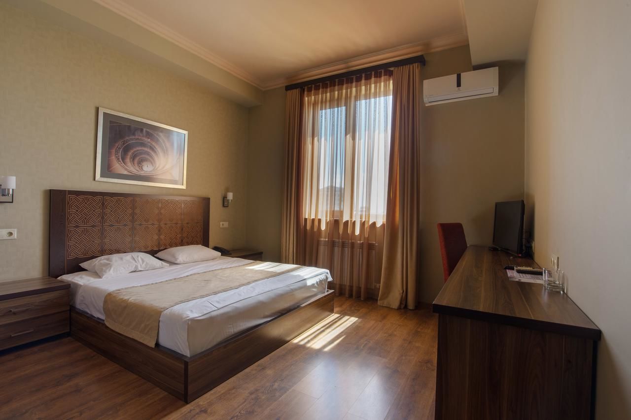Отель Kantar Hotel Ереван-5